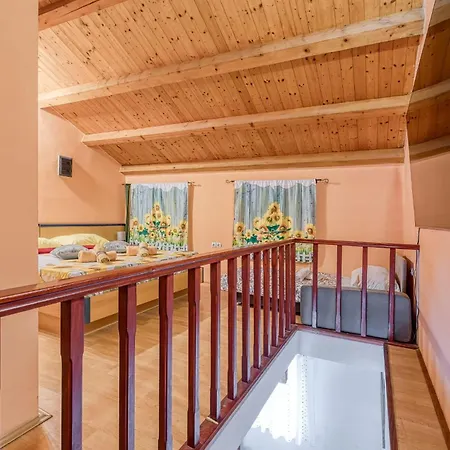 2 Bedroom Gorgeous In *