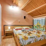 Beautiful In With Wifi Apartamento Veli Lošinj