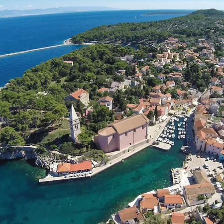 Beautiful In With Wifi Apartamento Veli Lošinj