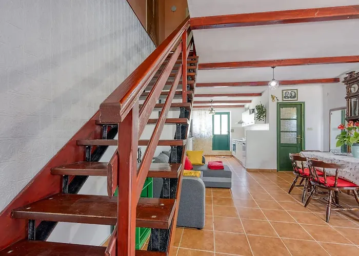 2 Bedroom Beautiful In Apartman